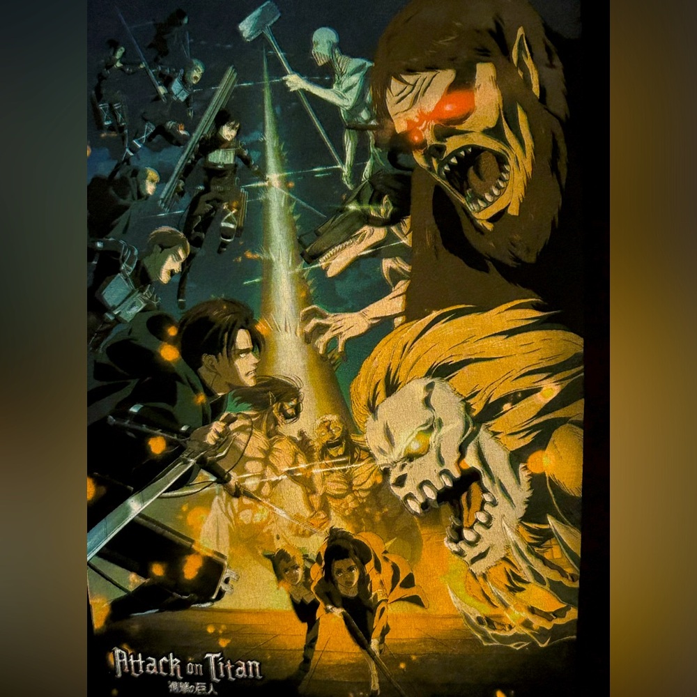 ATTACK ON TITAN tee